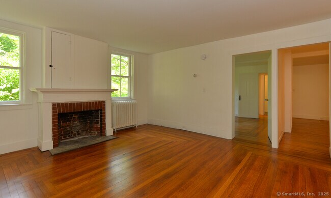 Foto del edificio - 15 Hawkins Rd