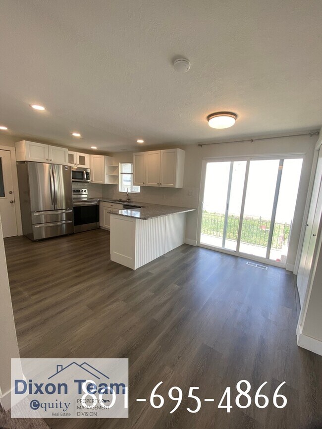Foto del edificio - 792 Shepard Ln