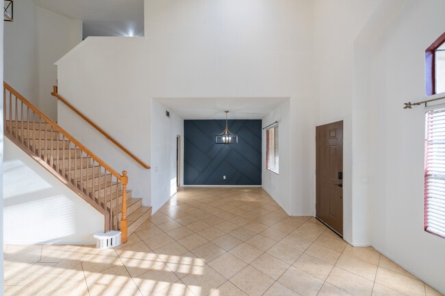 Building Photo - 28788 Phoenix Way