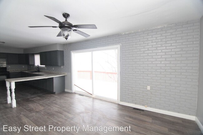Building Photo - 2 br, 1 bath House - 306 76th St.