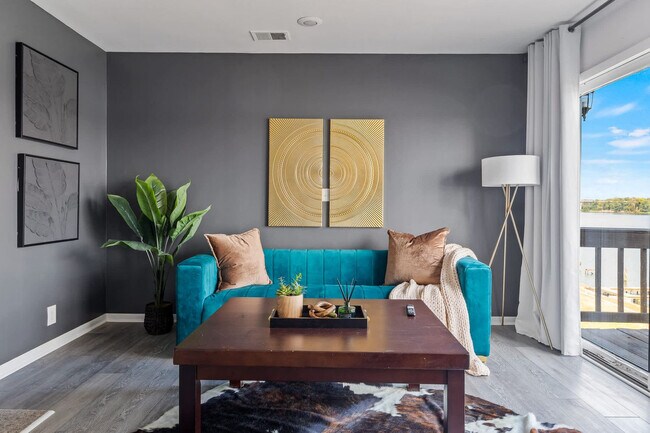 Foto del edificio - 301 S Front St