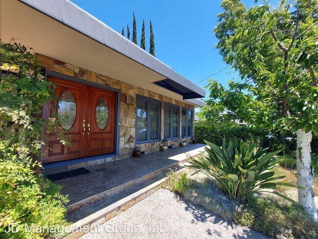 Foto del edificio - 5 br, 3 bath House - 3106 Sweetbrier Circle