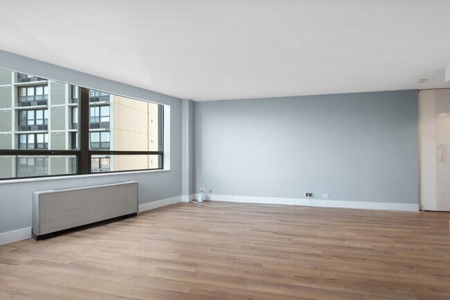 Foto del edificio - 5701 N Sheridan Rd