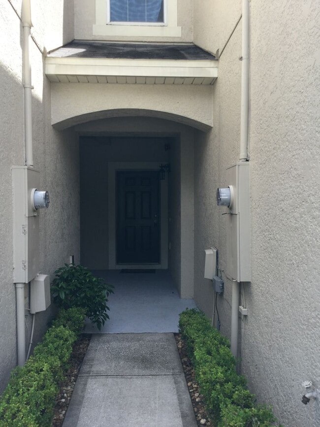 Building Photo - 3 br, 2.5 bath House - 211 WINDFLOWER WAY