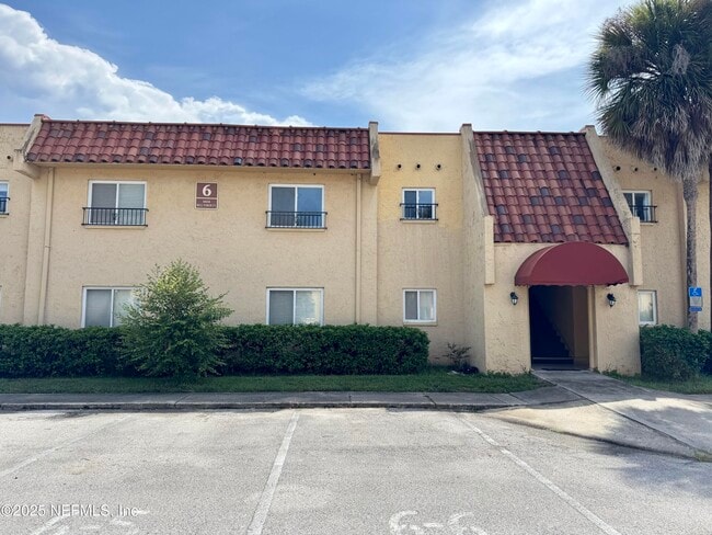 Building Photo - 6654 Bell Tower Ct