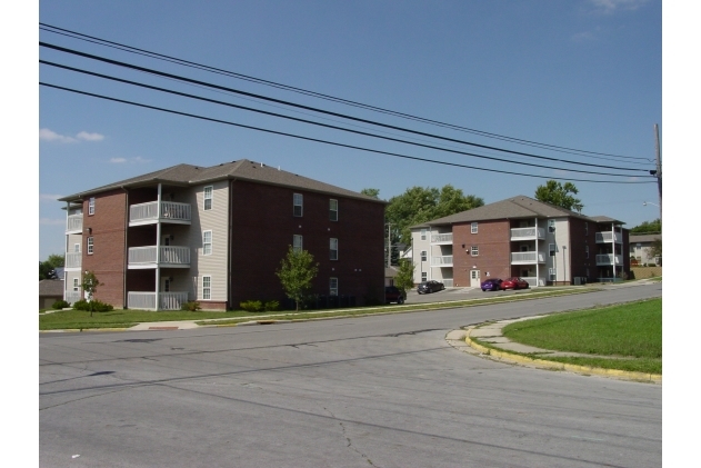 Building Photo - Towne Center Apartments