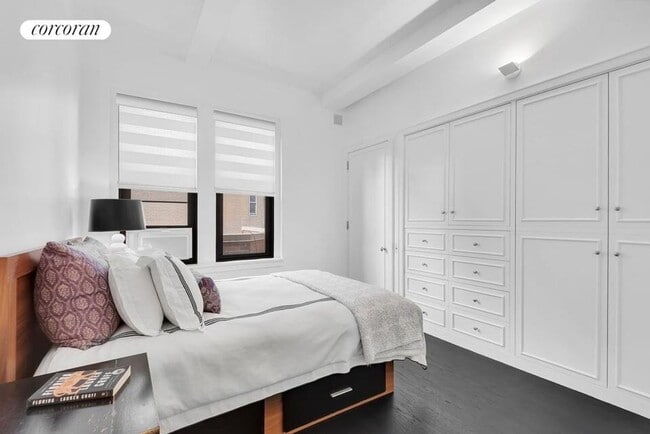 Foto del edificio - 320 E 57th St