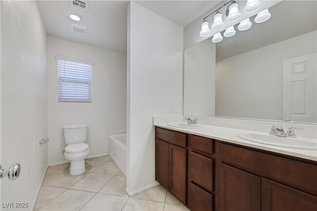 Building Photo - 2797 Donatello Manor Pl