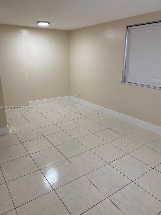 Foto del edificio - 1051 SW 3rd St