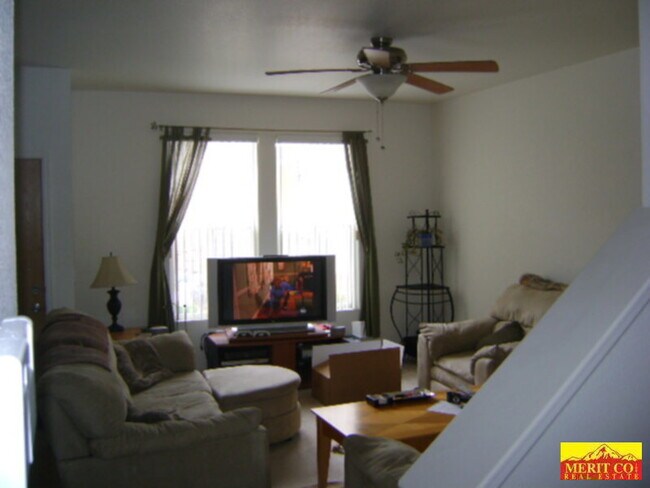 Foto del edificio - Townhome