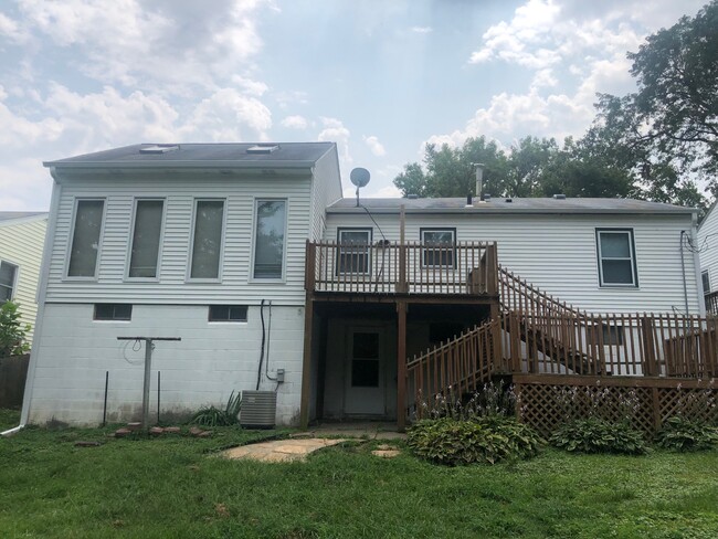 Building Photo - 4026 Bauman Ave