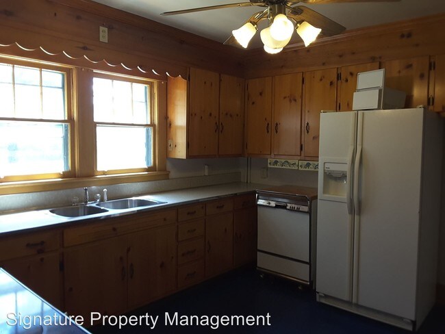 Building Photo - 364 W Midland Trl