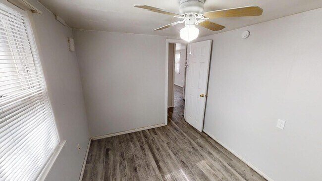 Foto del edificio - 2343 E Boulder St