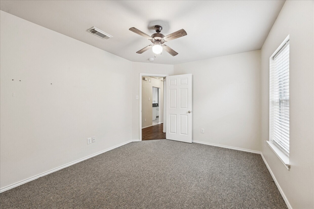 Foto del edificio - 11914 White Water Bay Dr