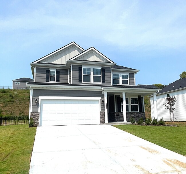 Building Photo - 303 Sharpe Ct
