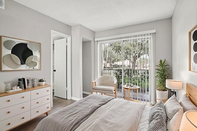 Virtually Staged - Waterview Crossing Apartments
