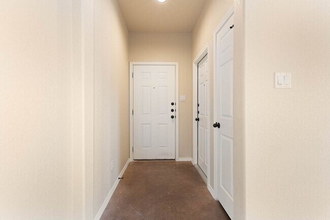 Building Photo - 3 br, 2 bath House - 2584 Pahmeyer Rd.