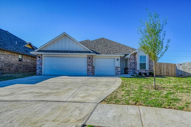 Foto del edificio - 3100 Pebble Pond Dr