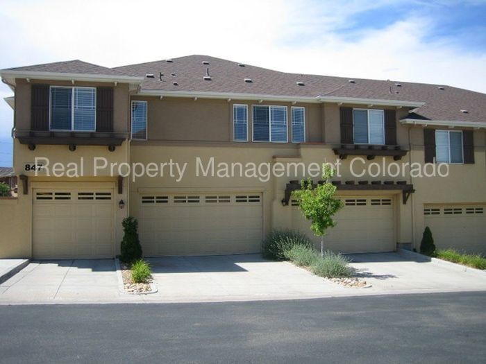 Foto principal - 847 E 98th Ave