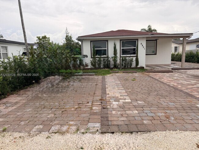 Foto del edificio - 6801 SW 22nd St