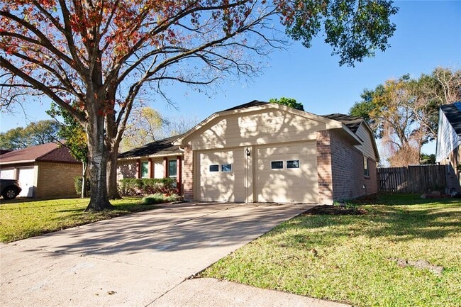 Building Photo - 19626 Moonhollow Dr