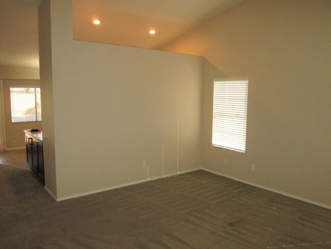 Foto del edificio - 4583 W Elgin St