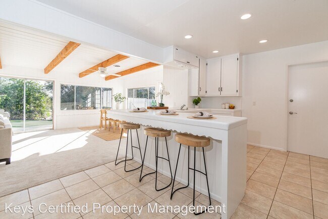 Building Photo - 3 br, 2 bath House - 1265 Felicita Lane
