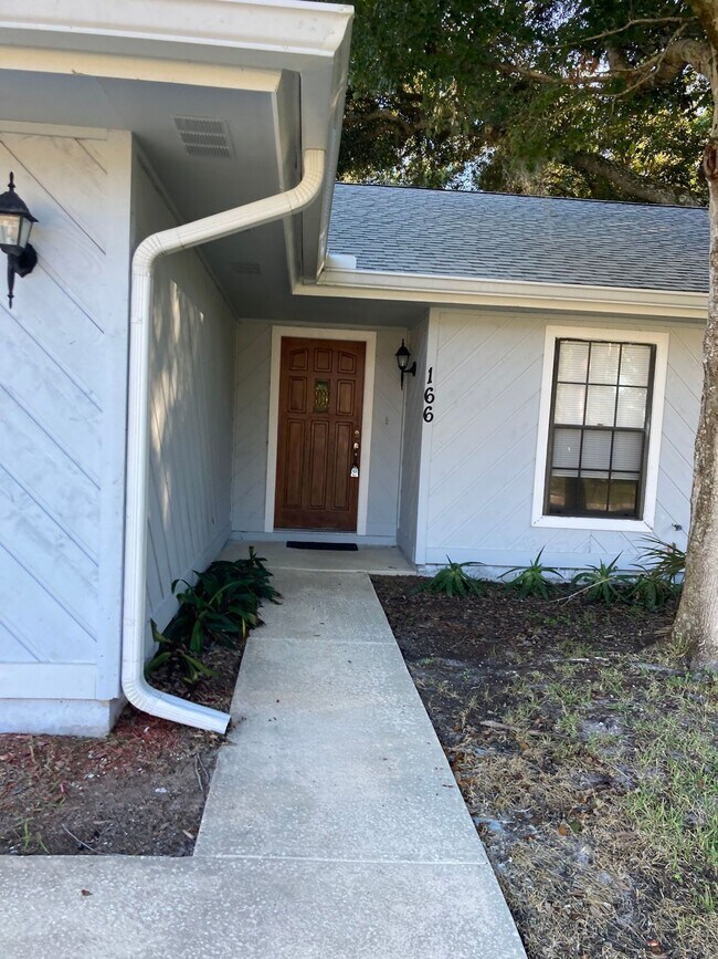 Foto del edificio - Charming 3 bedroom, 2 bathroom house with ...