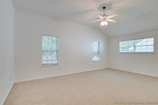 Building Photo - 8641 Milford Ct