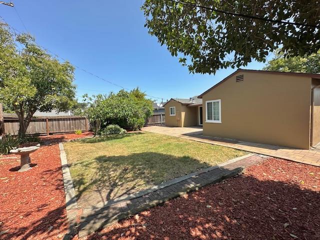 Building Photo - 3920 Branson Dr