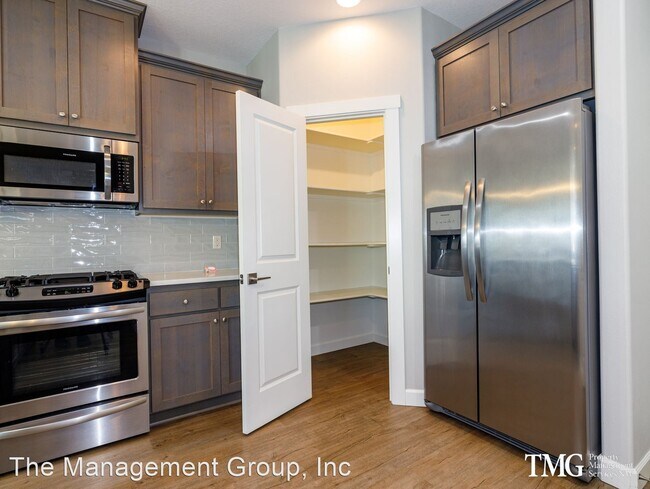 Building Photo - 3 br, 2.5 bath House - 2712 NE 131st Ave.
