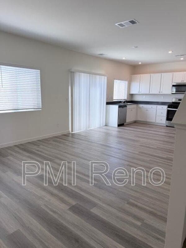 Building Photo - 7524 Editor Dr