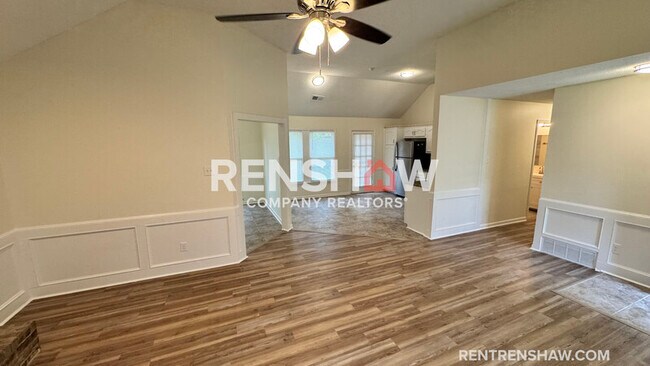 Foto del edificio - 7330 Peppermill Ln