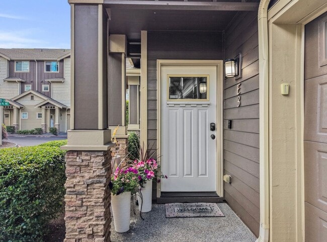 Building Photo - 4Bd/2.5Ba Renton Townhome