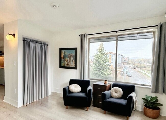 Foto del interior - New Apartments on the Mountain Side of Town