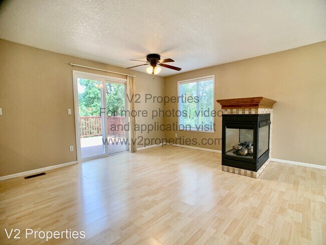 Building Photo - 3 br, 1.5 bath House - 1717 9th St