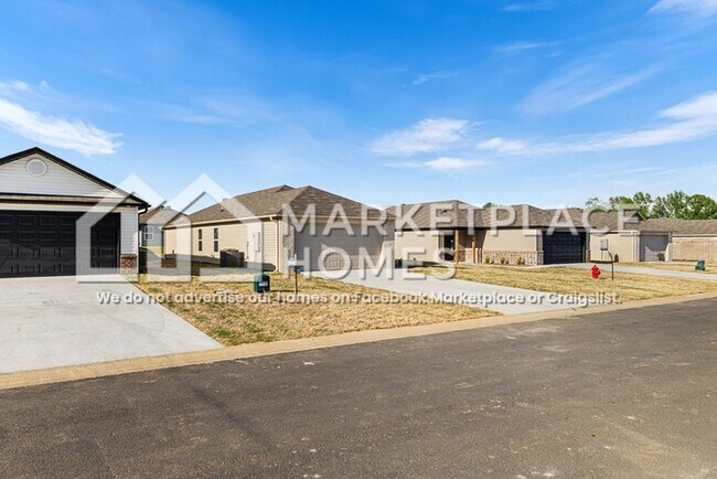 Foto del edificio - 100 Maddison Rachael