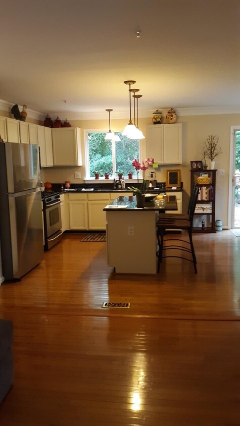 Foto principal - 220 Night Haven Ct
