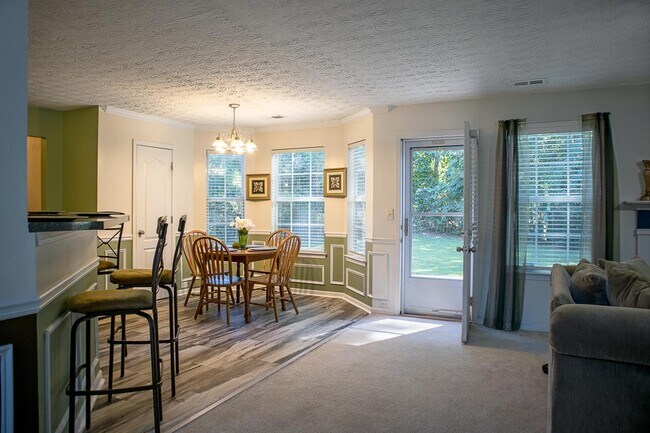 Building Photo - Spacious College Park Home | Modern comfort & great amenities