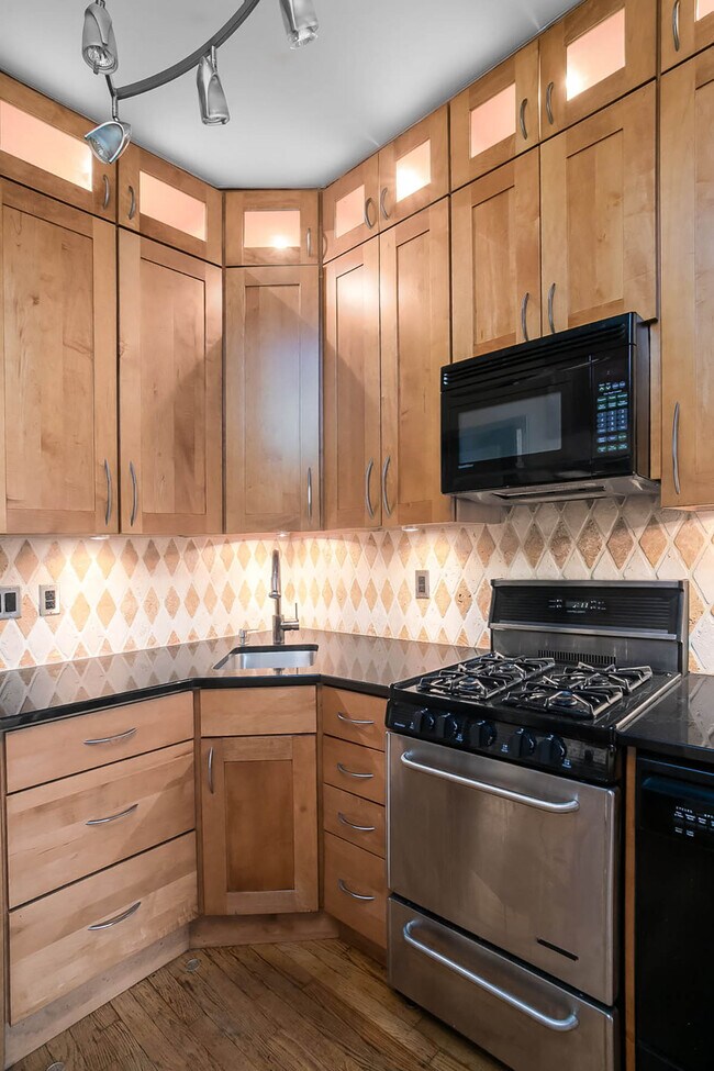 Foto del edificio - 235 E 54th St