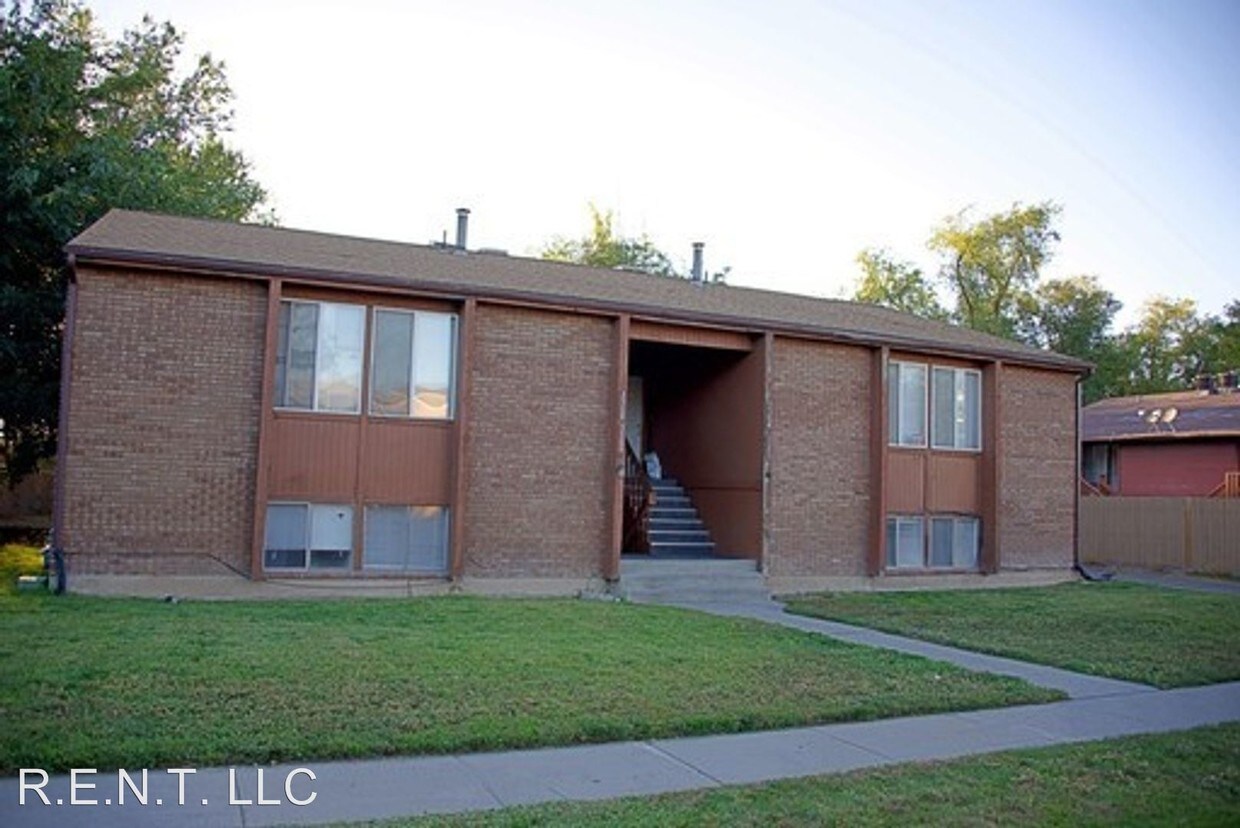 Foto principal - 2 br, 1 bath Apartment - 3362-3368 S 200 E