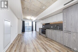 Building Photo - 30-430 Baseball Pl