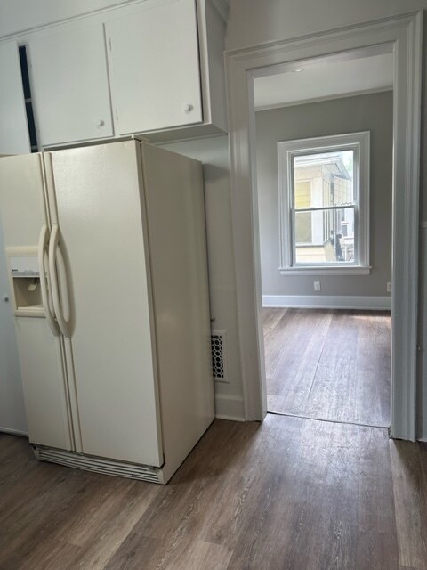 Building Photo - 271 Selye Ter