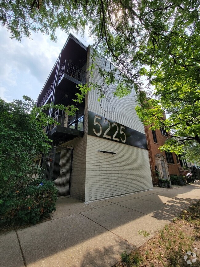 Building Photo - 5225 N Ashland Ave