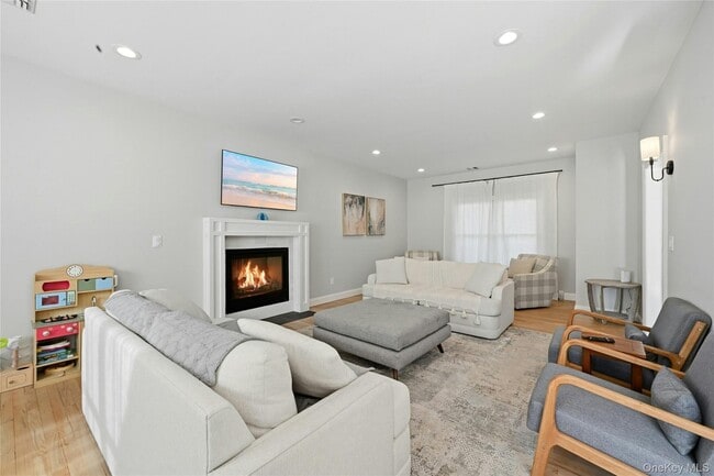 Foto del edificio - 60 Water Terrace