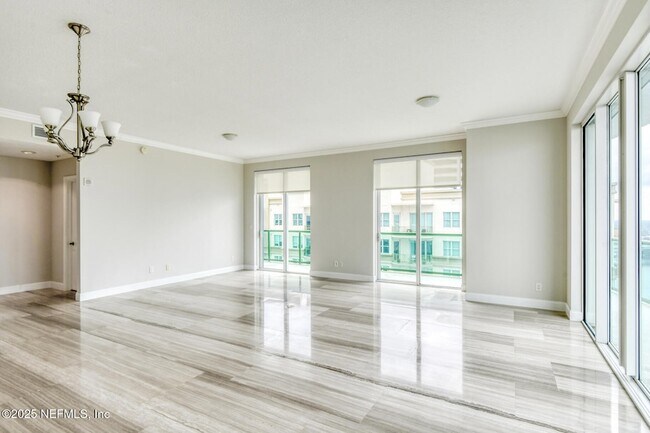 Foto del edificio - 1431 Riverplace Blvd