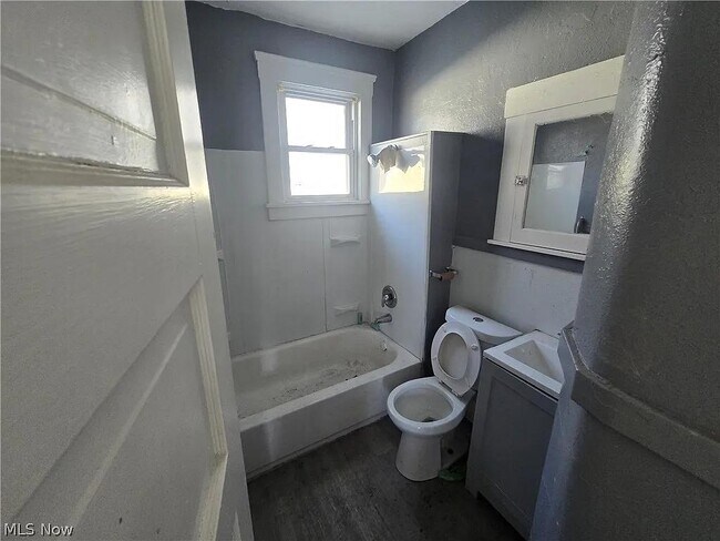 Foto del edificio - 1087 E 64th St