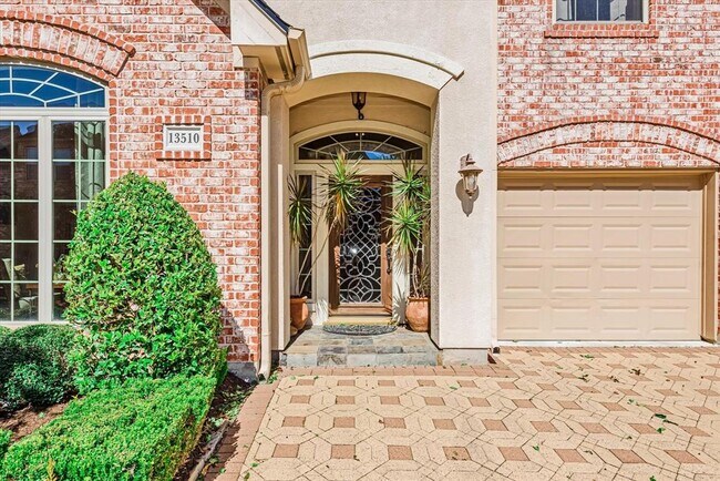 Foto del edificio - 13510 Broadmeadow Ln