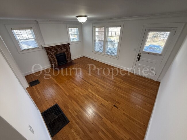 Photo - 359023- 854-856 MADISON AVENUE Apartment