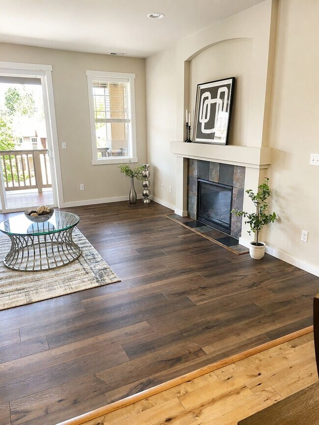 Foto del edificio - 3bd/2ba Lynnwood Townhome